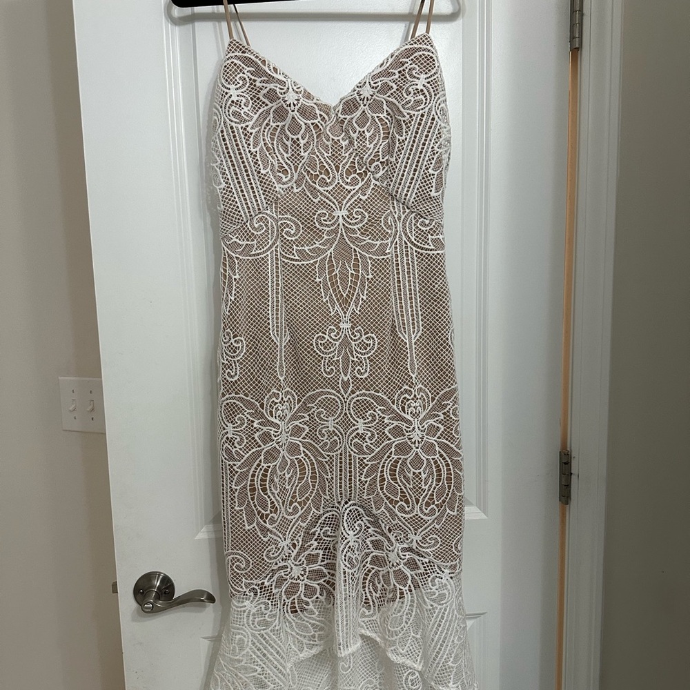 Windsor Elegant White Lace Dress size L
